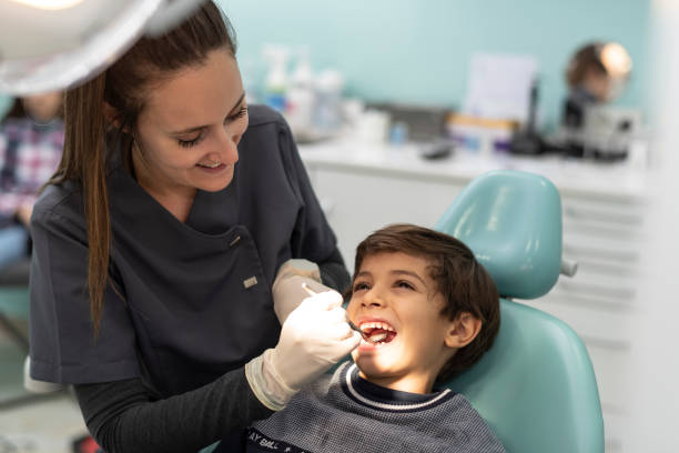 Best Emergency Tooth Extraction in Newk, AR
